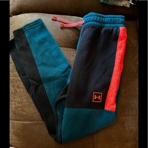 Boys UnderArmour joggers